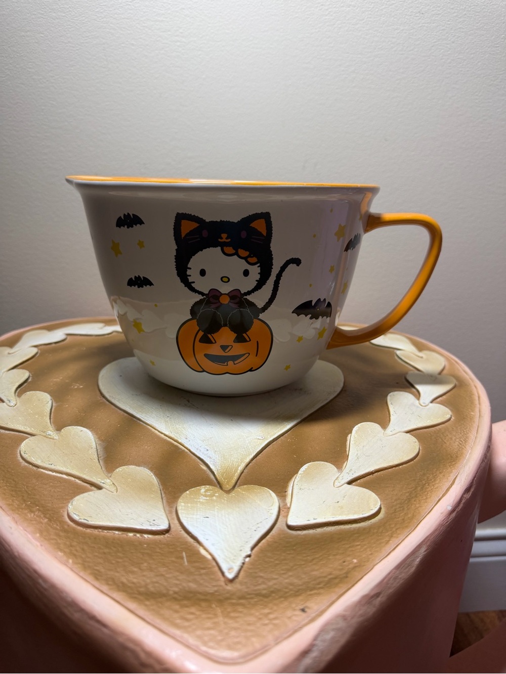 2025 Ceramic Hello Kitty Halloween Pitcher Bowl with Black Cat
